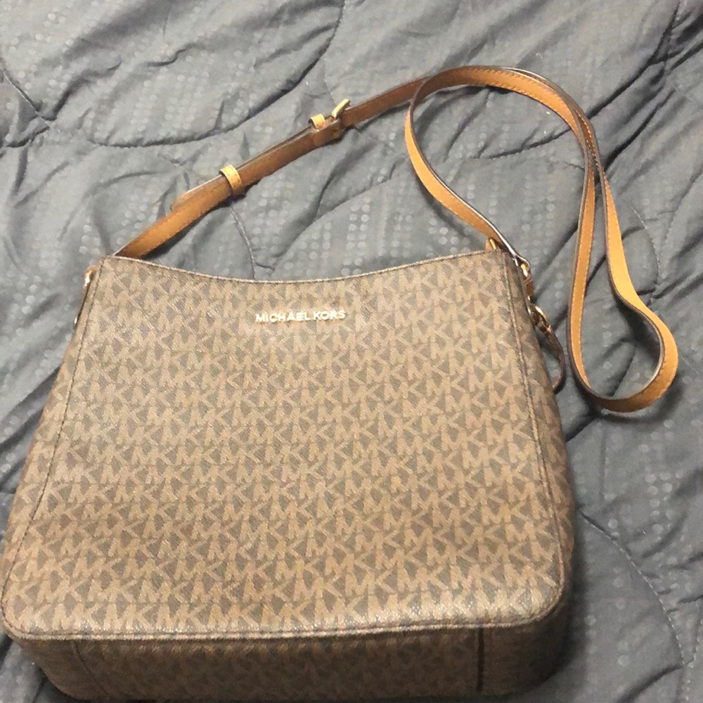 Authentic Michael Kors Crossbody
